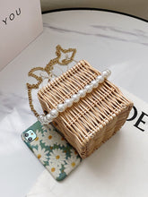 Load image into Gallery viewer, Straw &amp; Pearl Purse