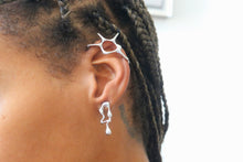 Load image into Gallery viewer, Abstract Ear Cuff